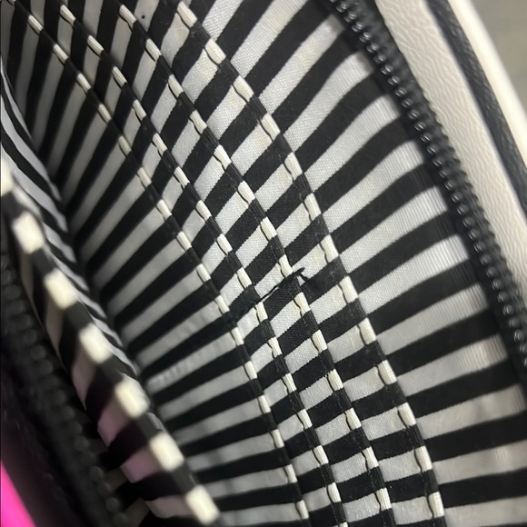 BETSY JOHNSON Wristlet - Picture 6 of 7